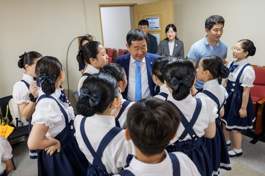 청주예술의전당 한별이합창단 격려